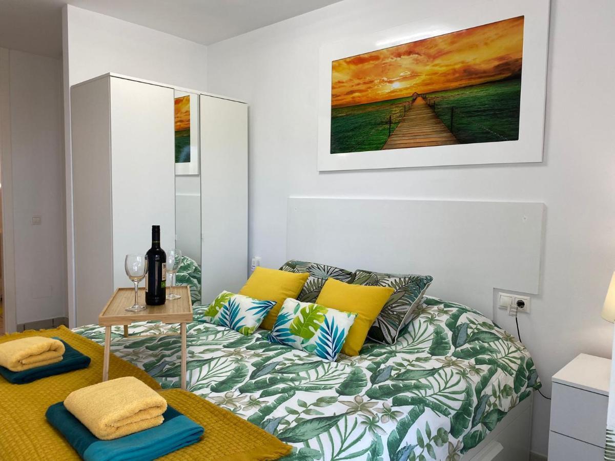 Apartment Palmas De Coco Playa Flamenca Dış mekan fotoğraf