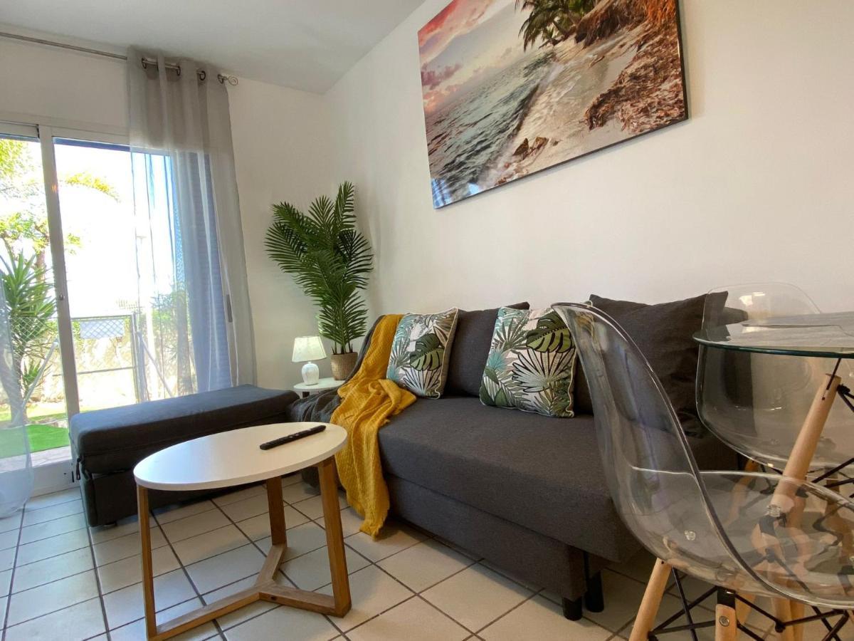 Apartment Palmas De Coco Playa Flamenca Dış mekan fotoğraf